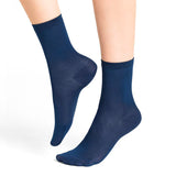 Chaussettes unies en soie pour femme marine